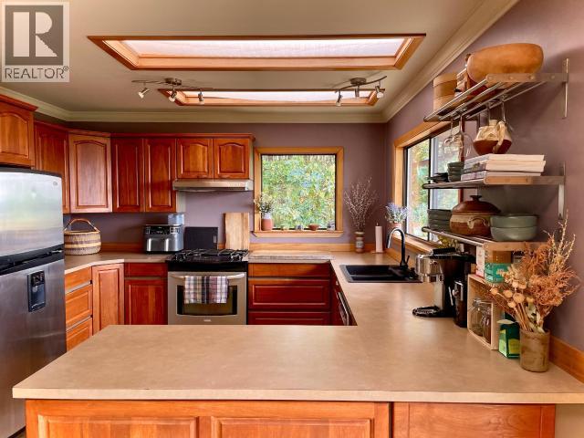 4108 HIGHWAY 101 - 16