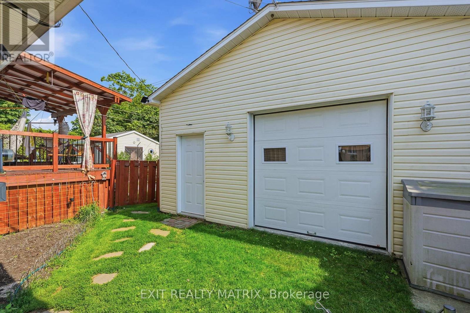 509 GHISLAIN STREET - 29