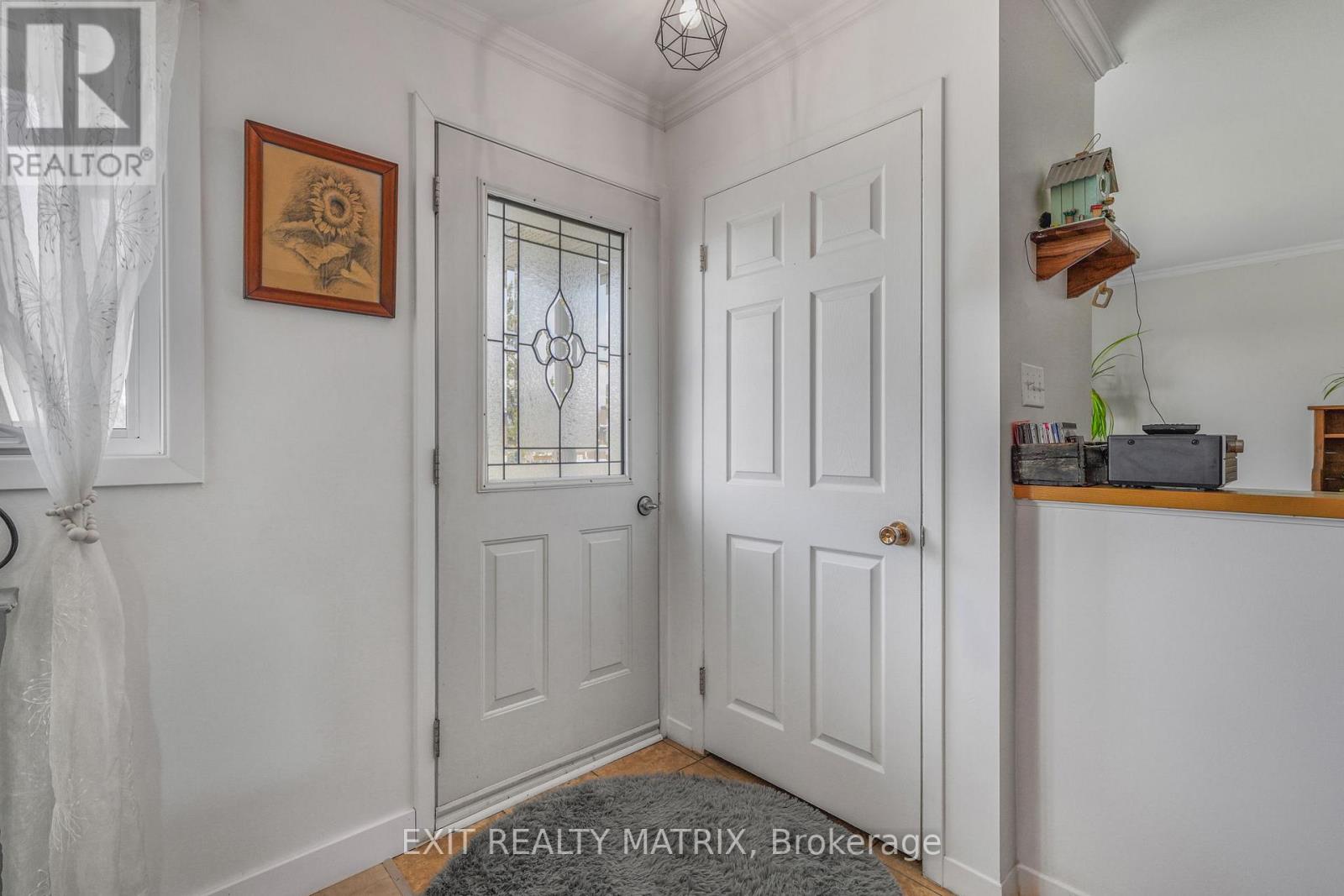 509 GHISLAIN STREET - 4