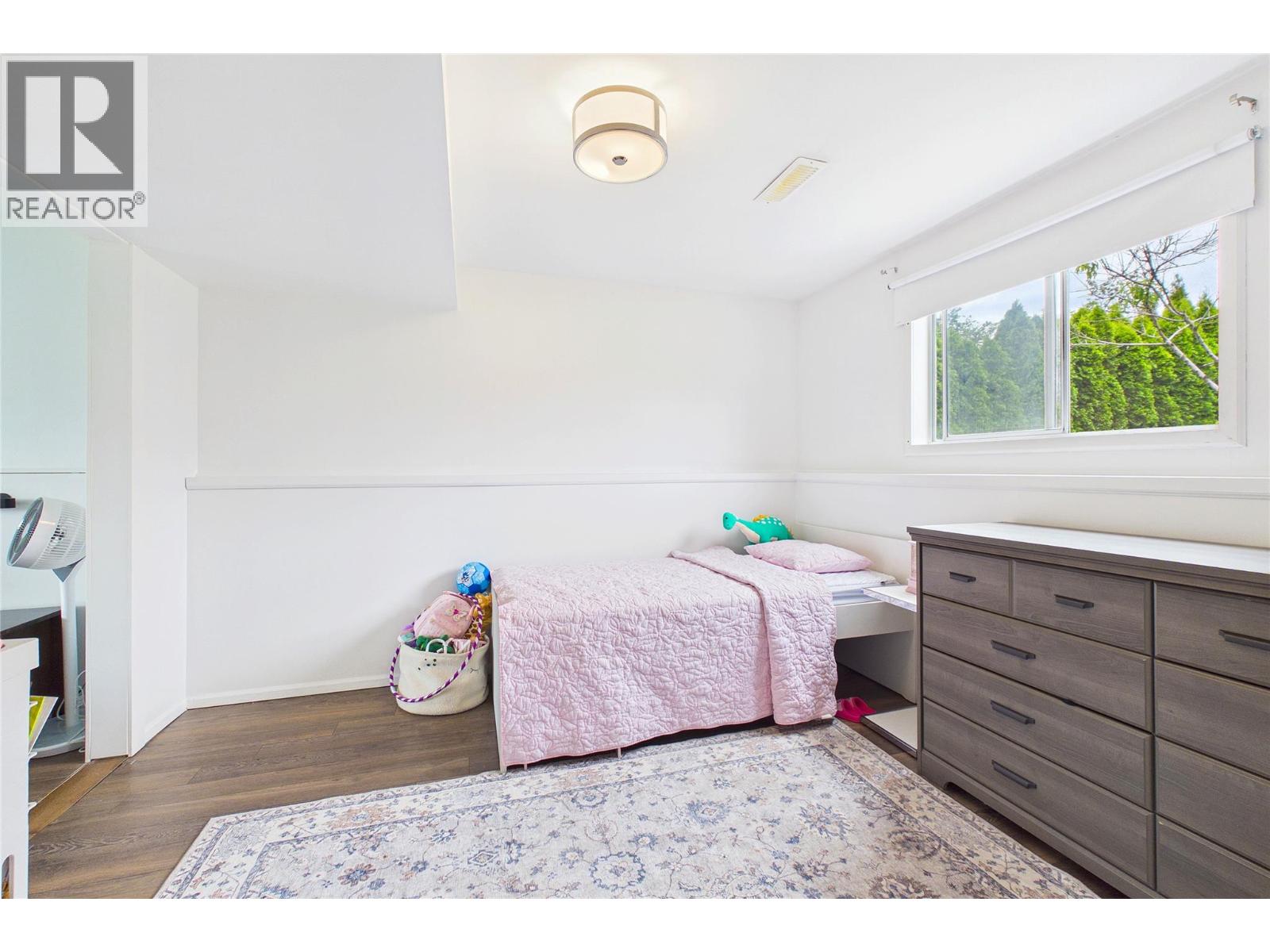 610 Ziprick Road - 36