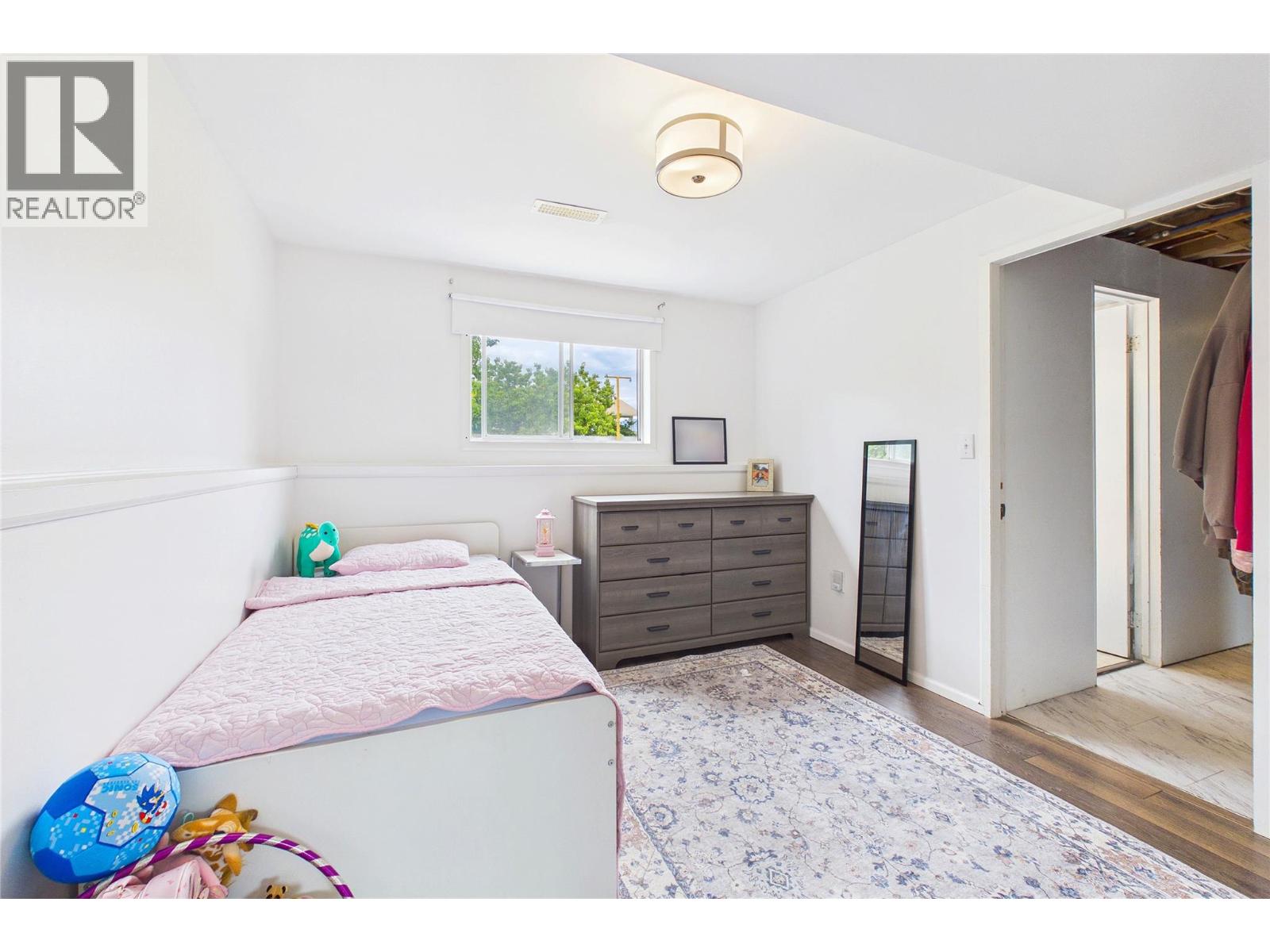 610 Ziprick Road - 37