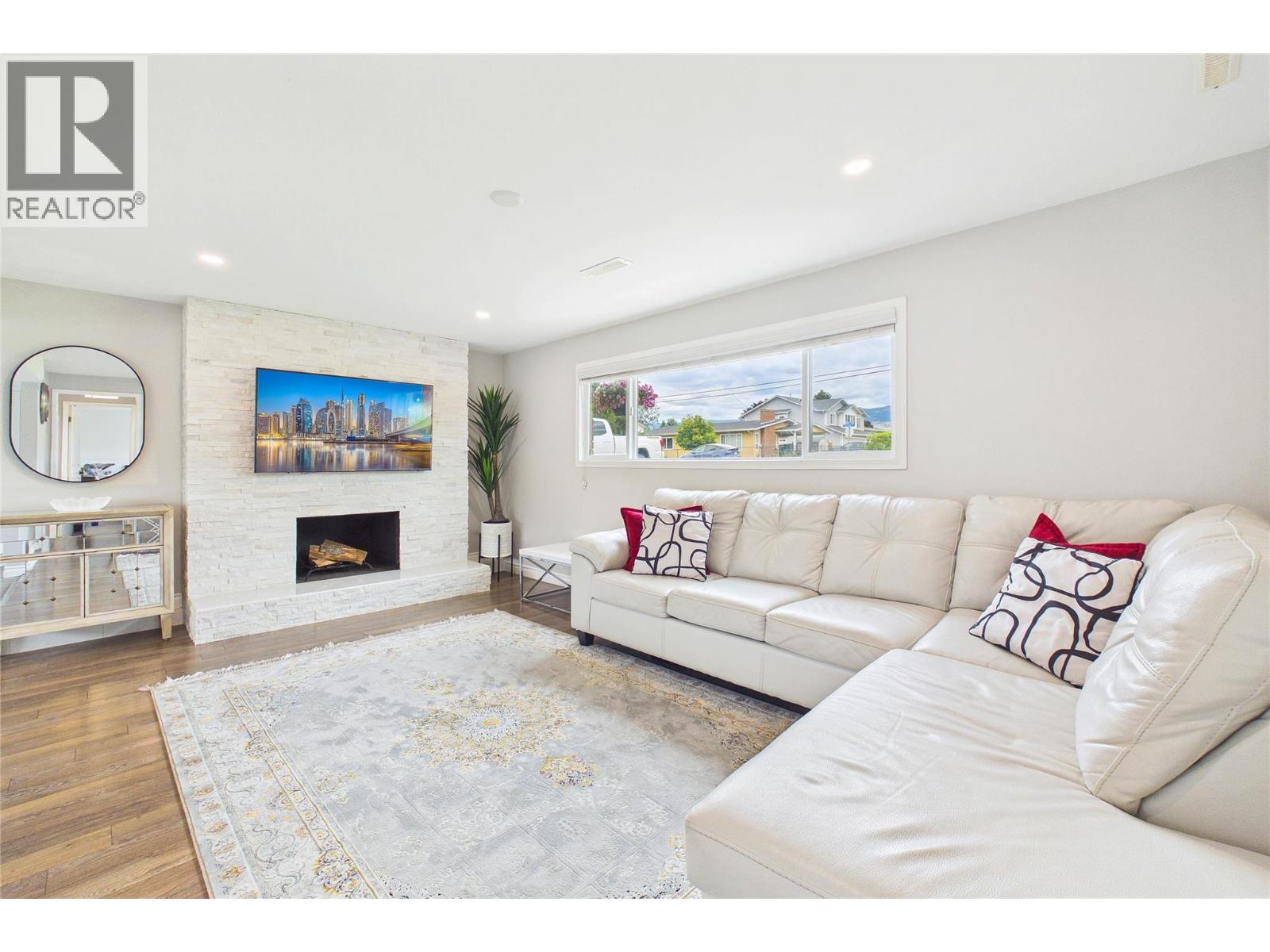 610 Ziprick Road - 34