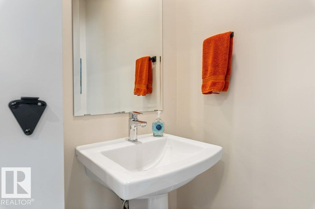 #38 150 EVERITT DR — photo 24
