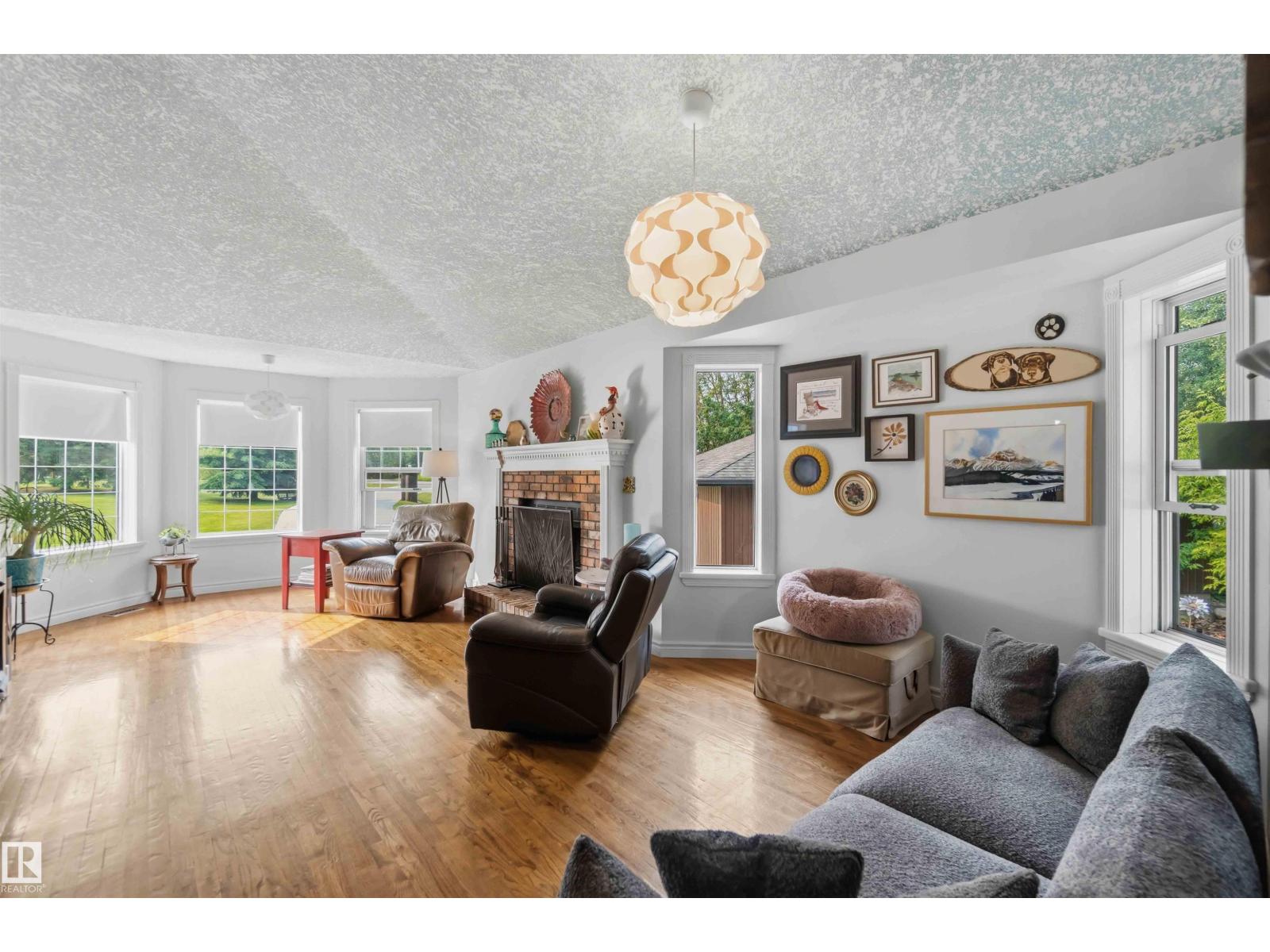 #205 52552 RGE ROAD 224 - 10