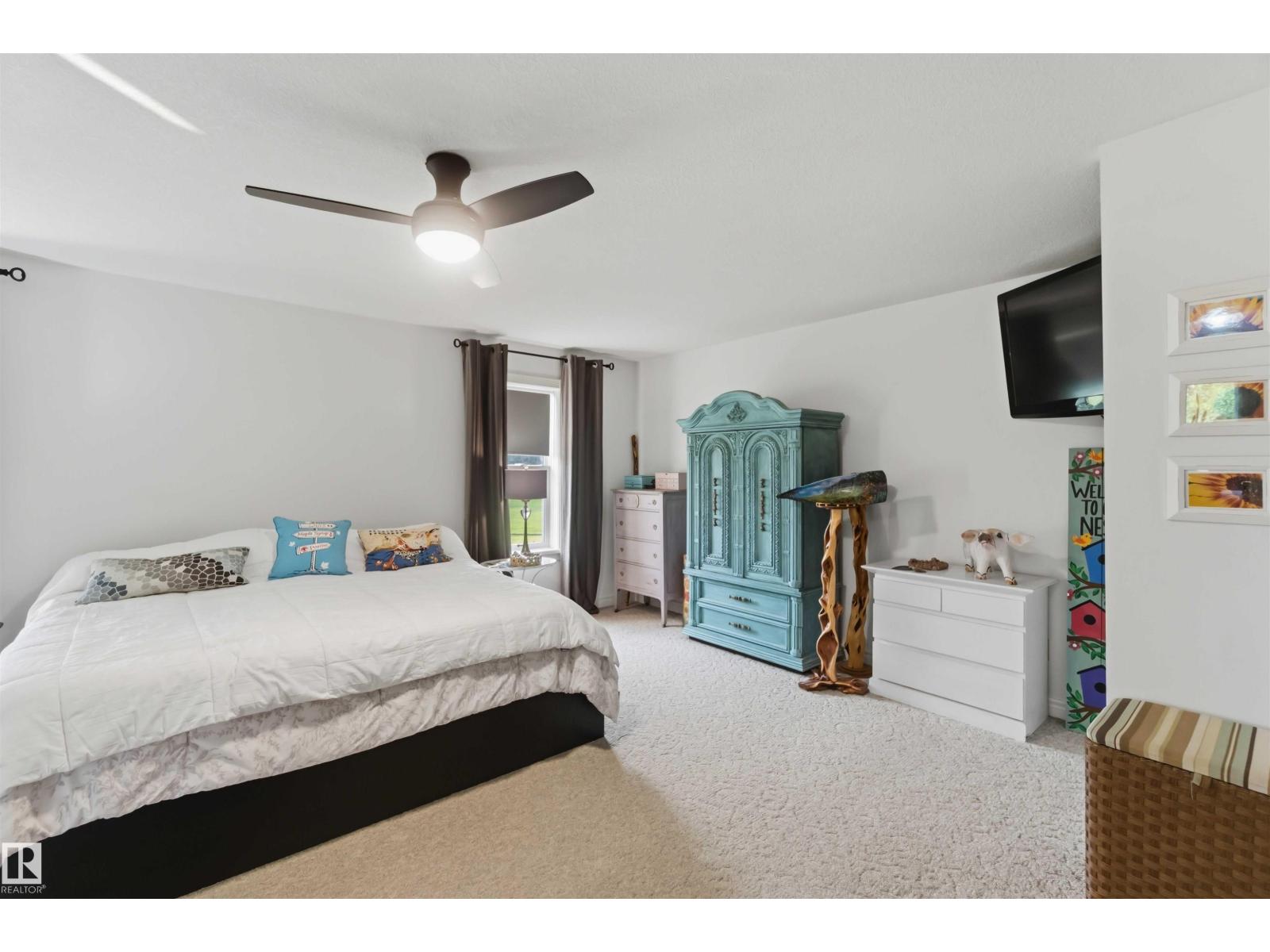 #205 52552 RGE ROAD 224 - 25