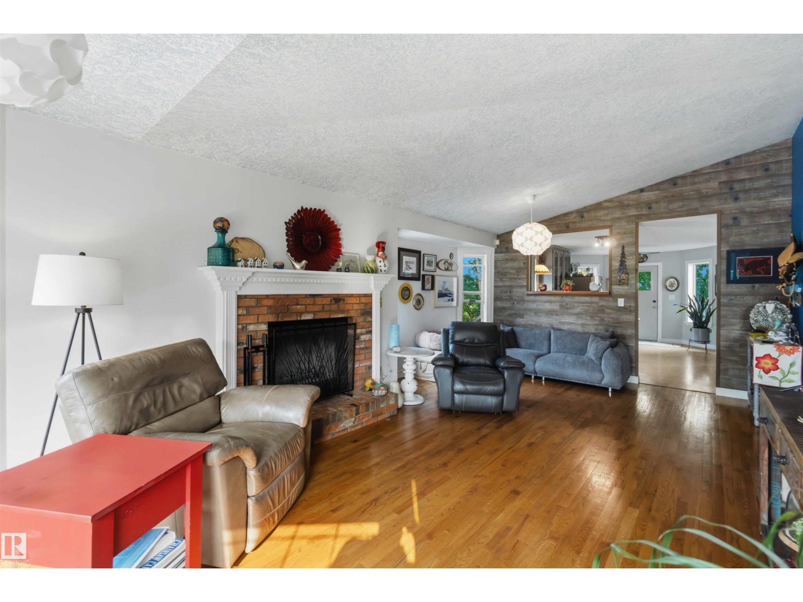 #205 52552 RGE ROAD 224 - 6
