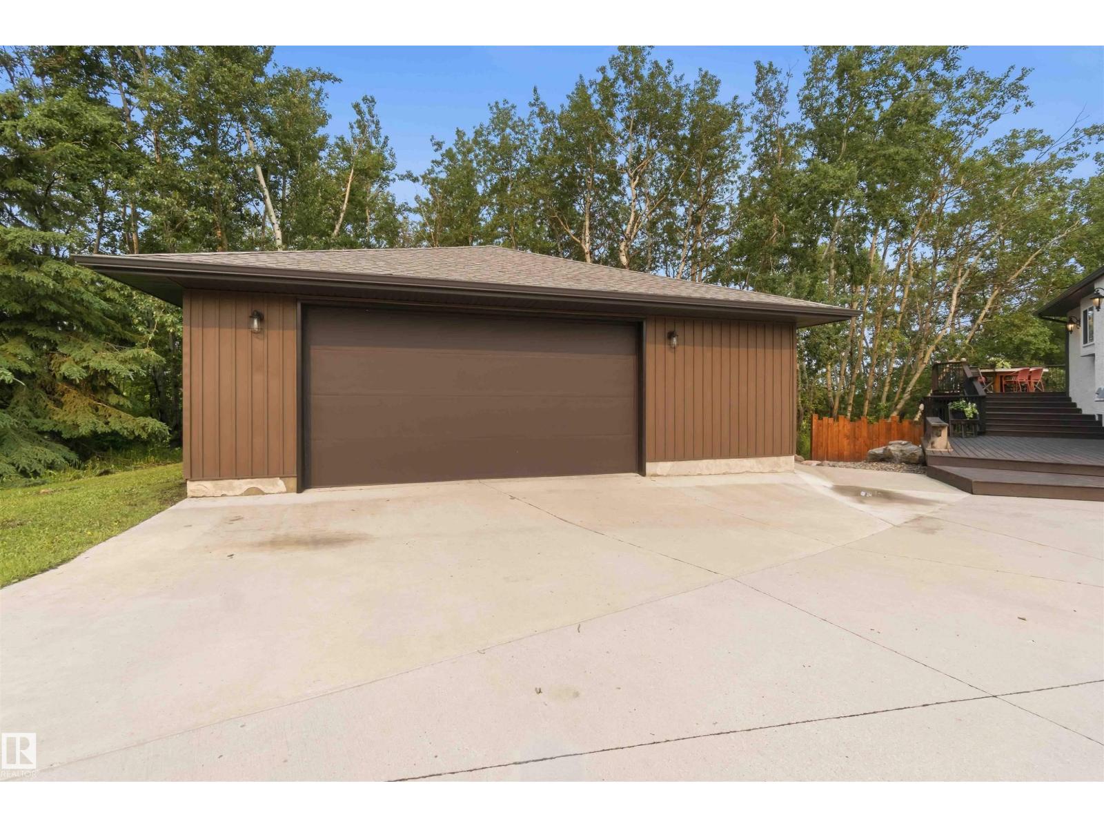 #205 52552 RGE ROAD 224 - 64
