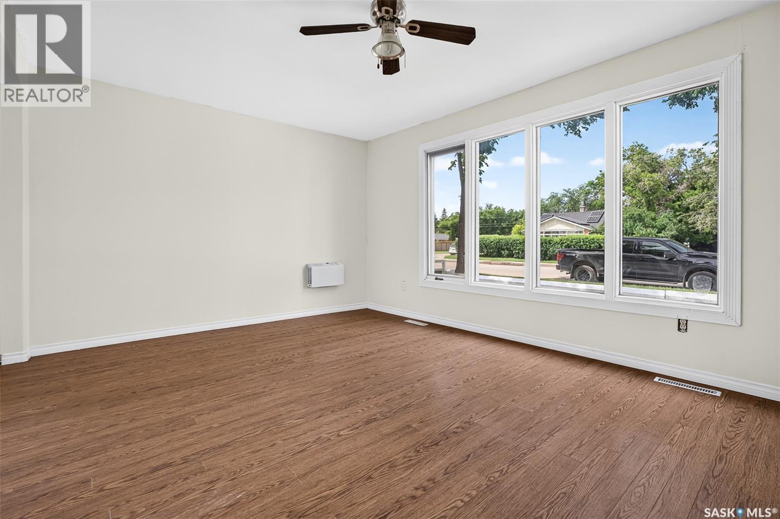 805 Athabasca STREET E - 23