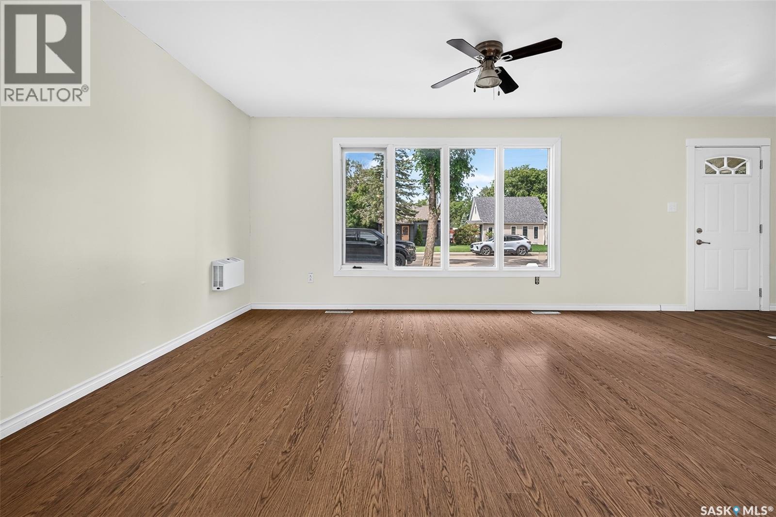 805 Athabasca STREET E - 25