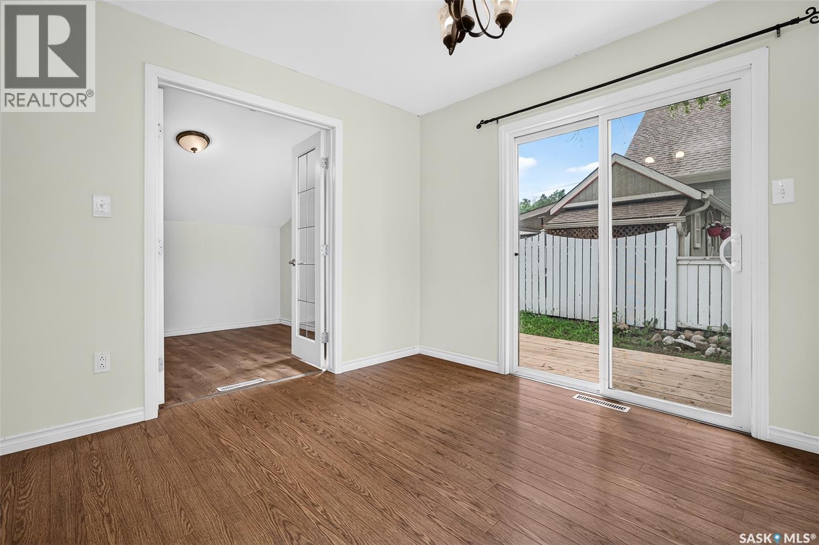805 Athabasca STREET E - 30