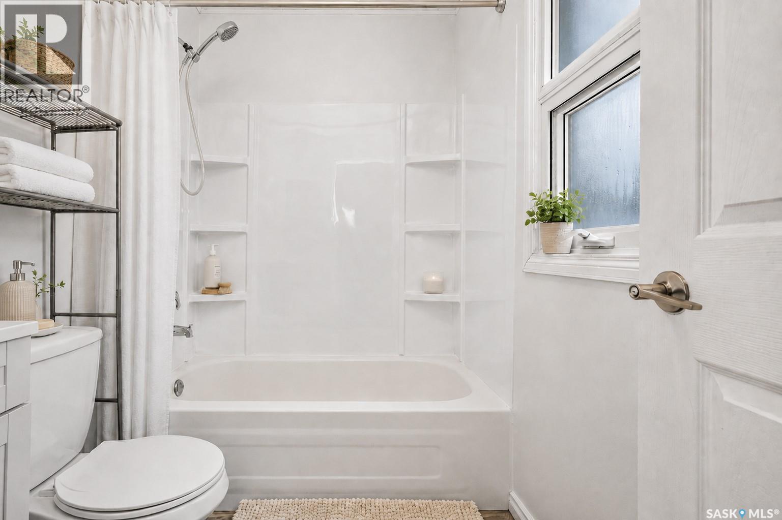 805 Athabasca STREET E - 35