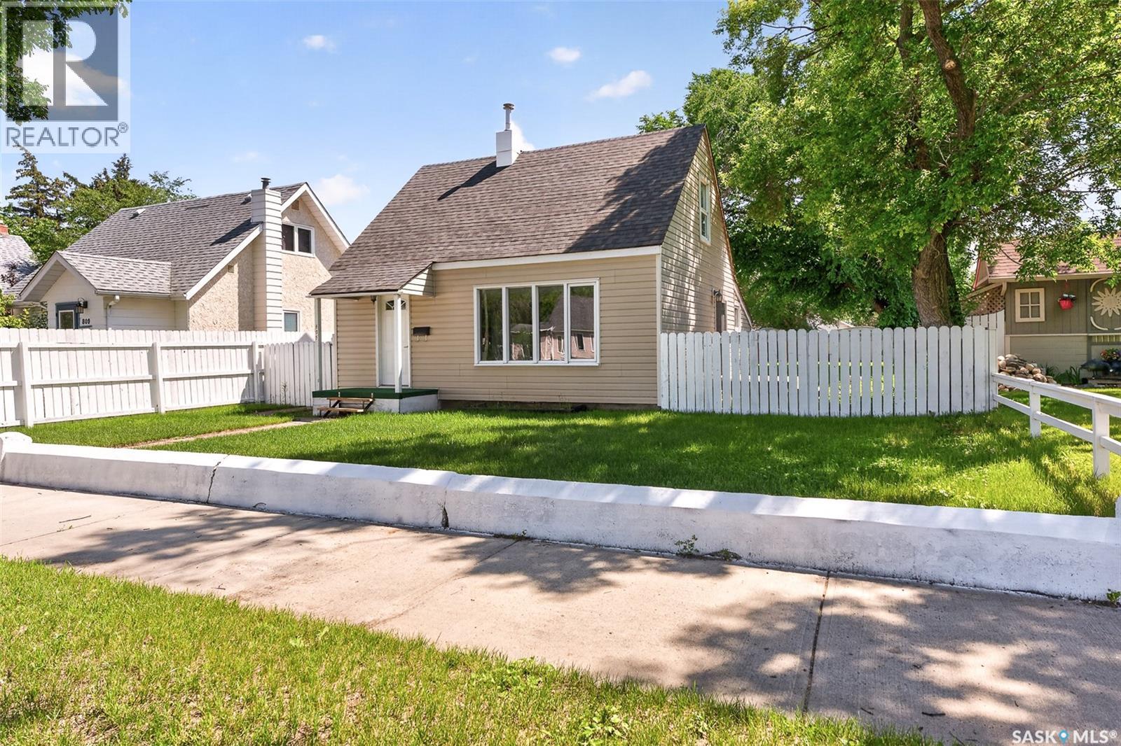 805 Athabasca STREET E - photo 4