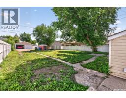 805 Athabasca Street E, Moose Jaw, SK S6H0M6 Photo 12