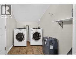805 Athabasca Street E, Moose Jaw, SK S6H0M6 Photo 36