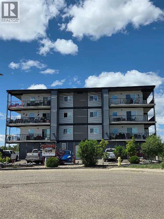 #201 499 Meadow Lake Court E - 1