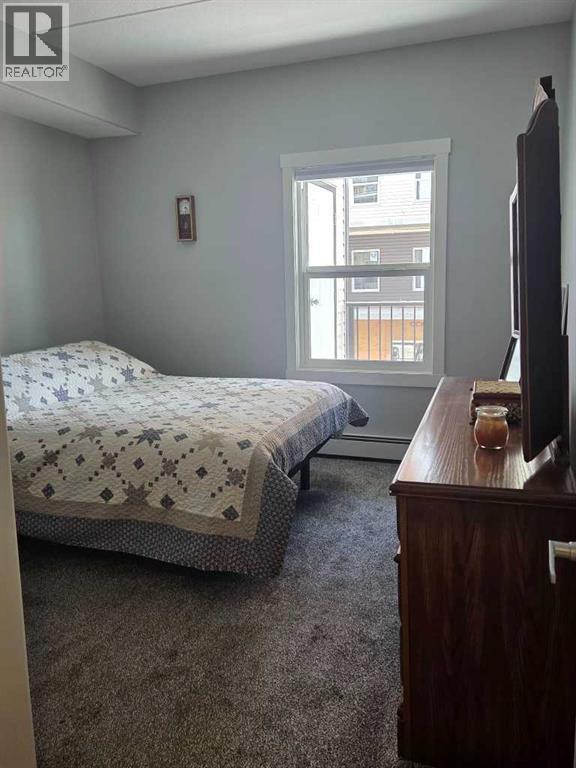 #201 499 Meadow Lake Court E - 10