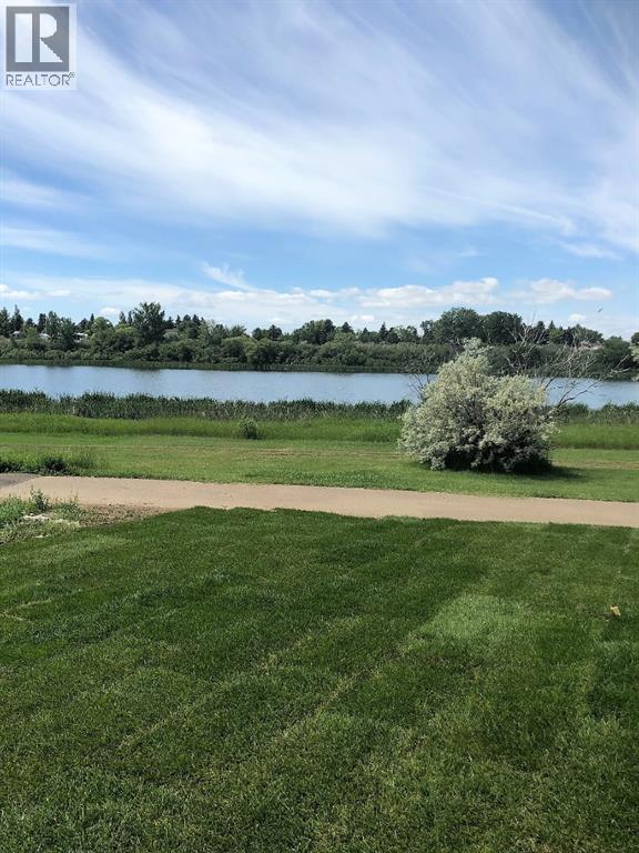 #201 499 Meadow Lake Court E - 15