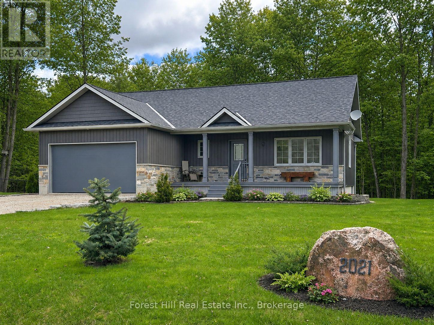 634341 ARTEMESIA GLENELG TOWNLINE - 1