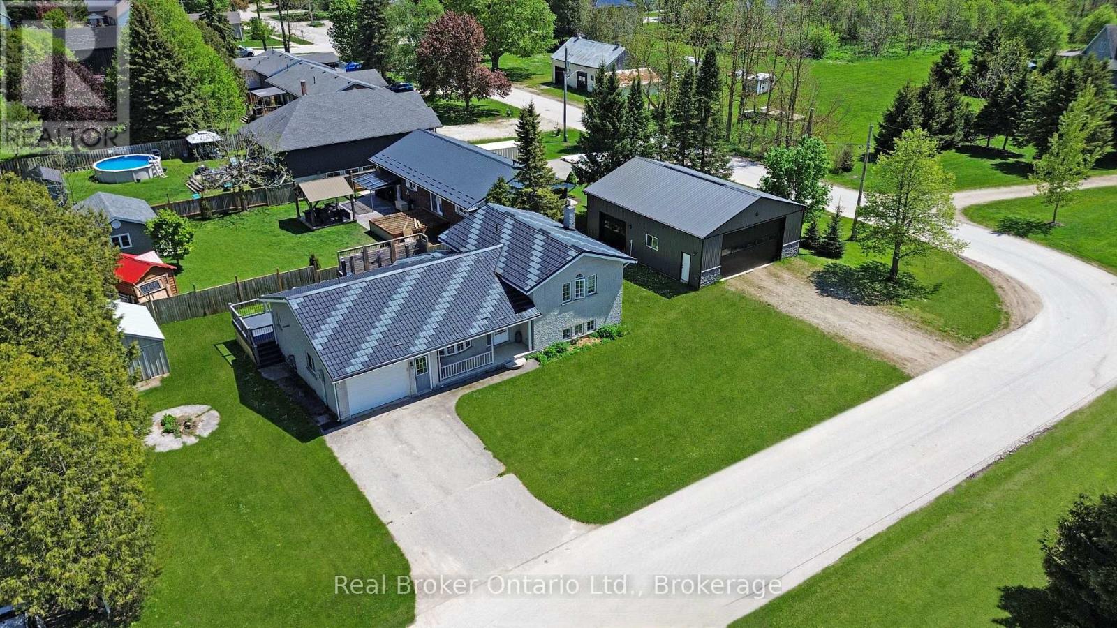 11 JAMES STREET W - 2