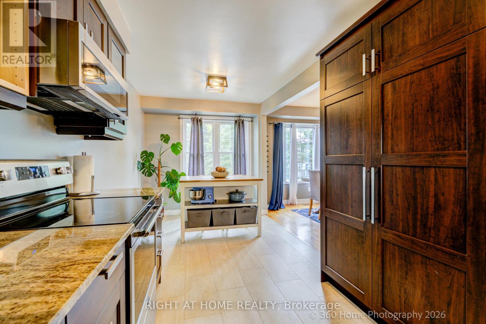 32 HARMONY CIRCLE - 12