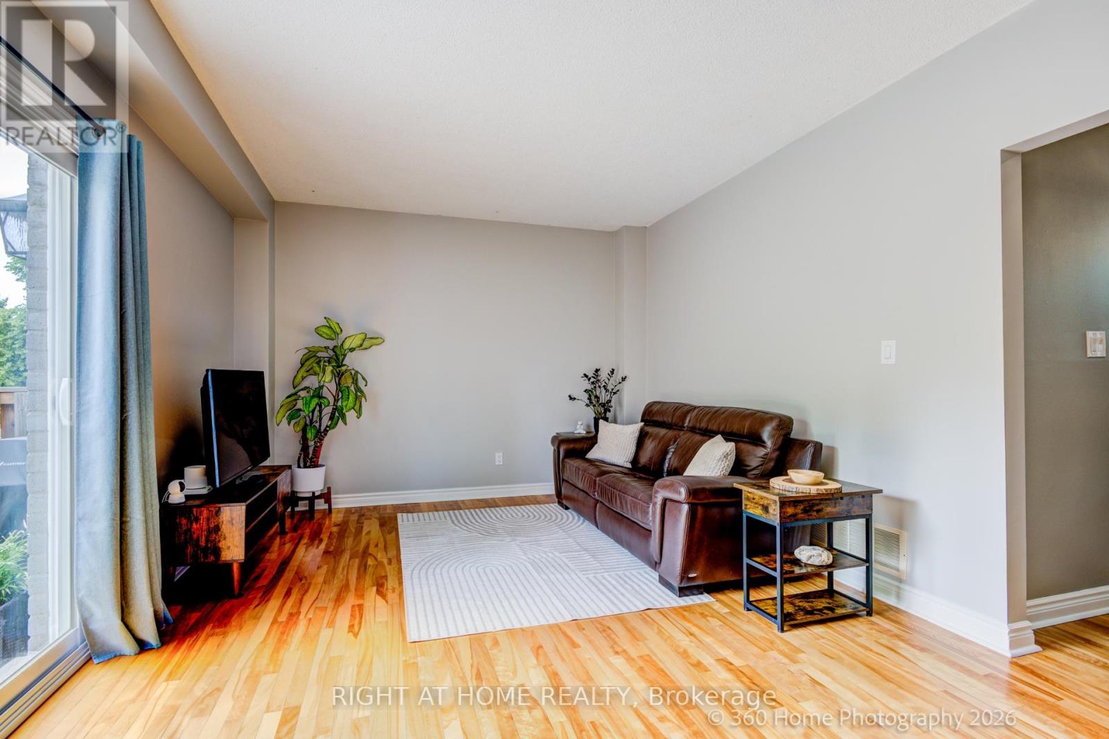 32 HARMONY CIRCLE - 7