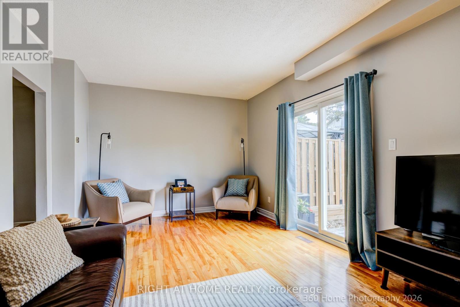 32 HARMONY CIRCLE - 8