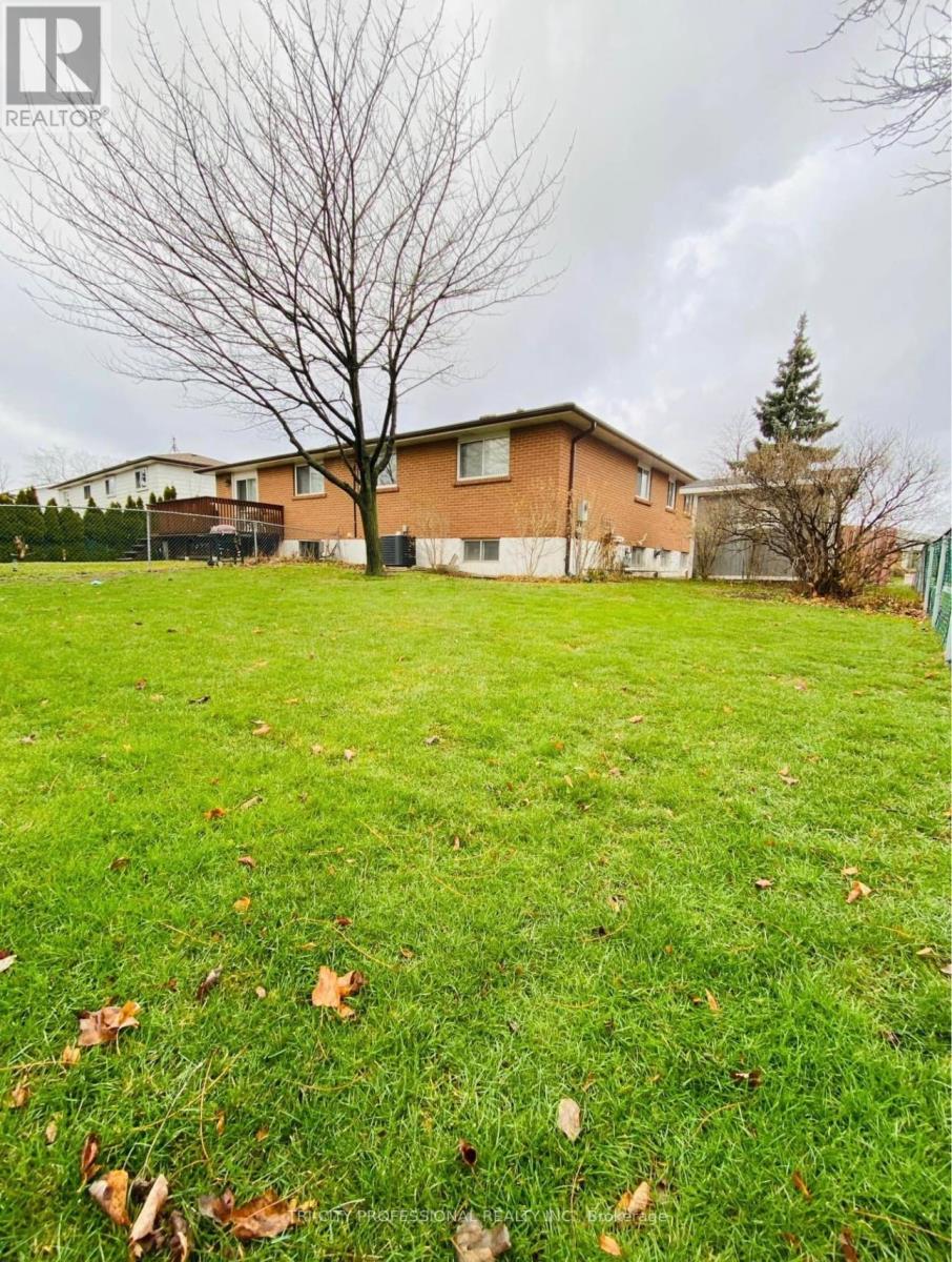 3337 HOMARK DRIVE - 30