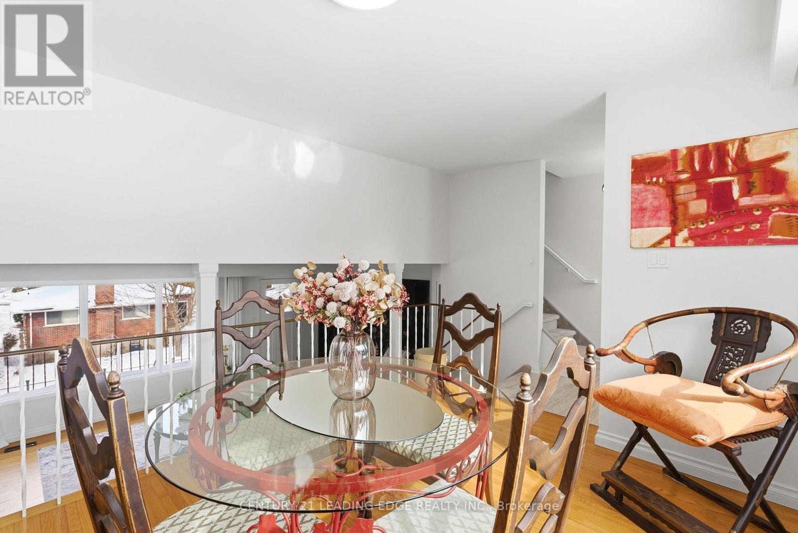 581 ARNHEM DRIVE - 12