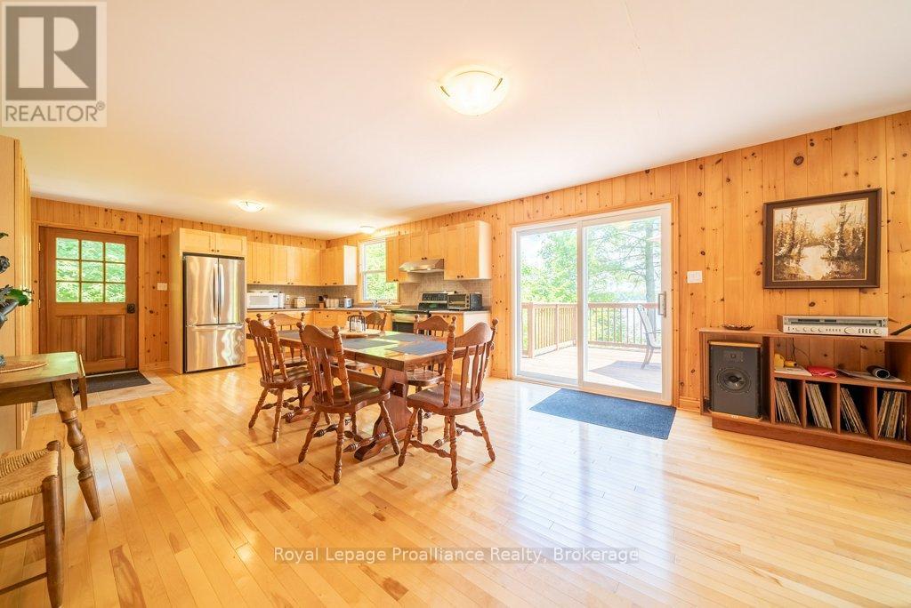 518 WATER ACCESS MAZINAW LAKE - 11