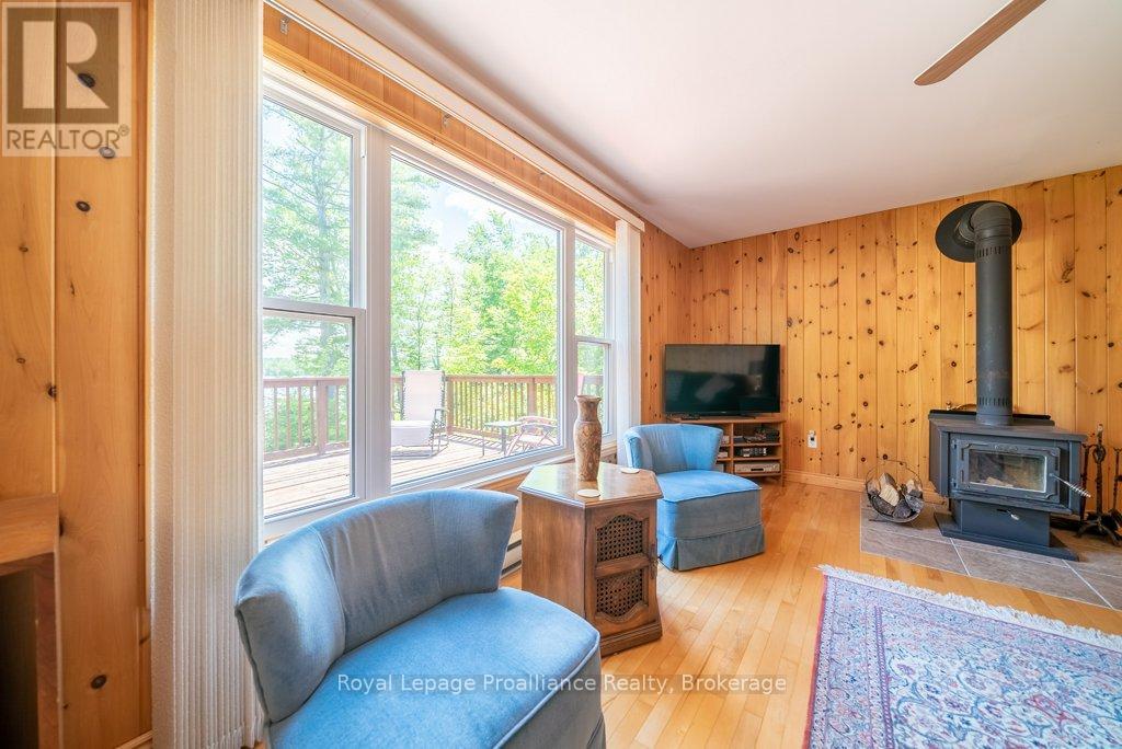 518 WATER ACCESS MAZINAW LAKE - 13