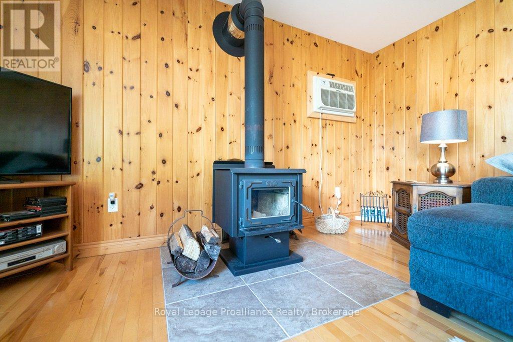 518 WATER ACCESS MAZINAW LAKE - 14