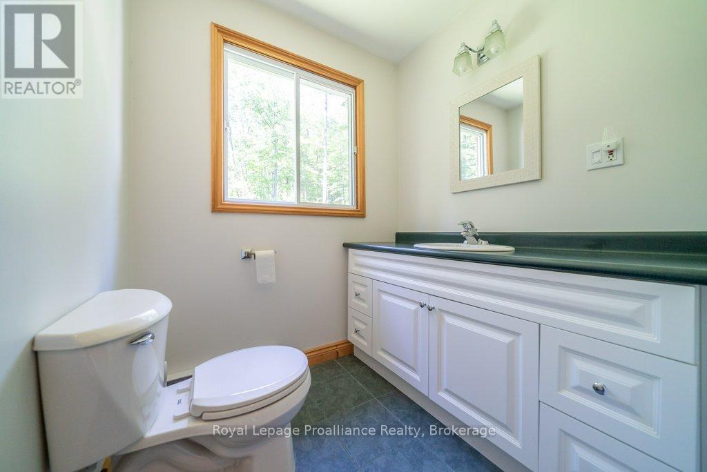 518 WATER ACCESS MAZINAW LAKE - 19