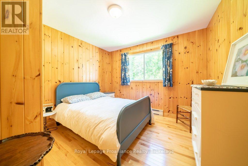 518 WATER ACCESS MAZINAW LAKE - 22