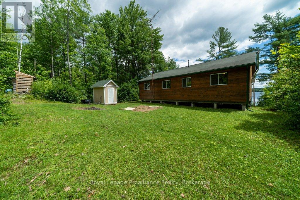 518 WATER ACCESS MAZINAW LAKE - 31