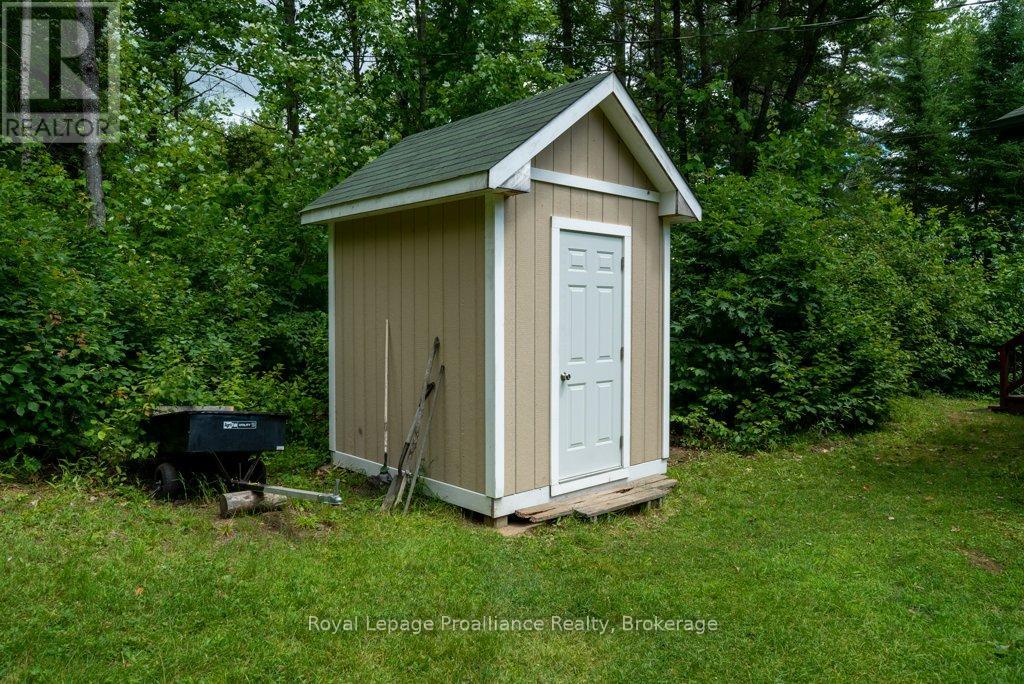 518 WATER ACCESS MAZINAW LAKE - 32