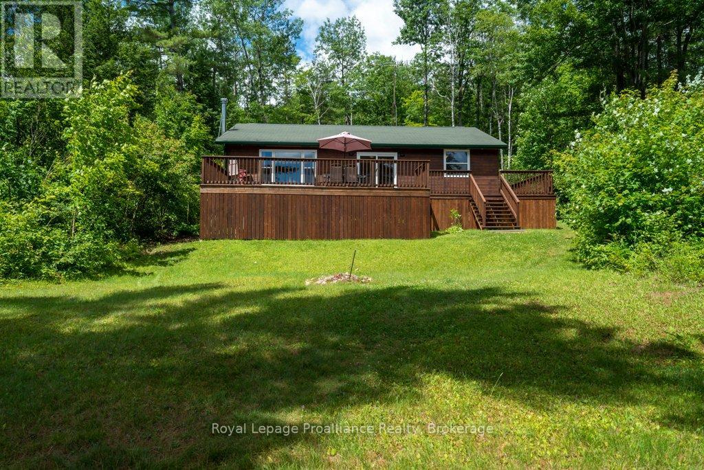 518 WATER ACCESS MAZINAW LAKE - 38