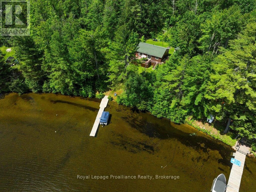 518 WATER ACCESS MAZINAW LAKE - 46