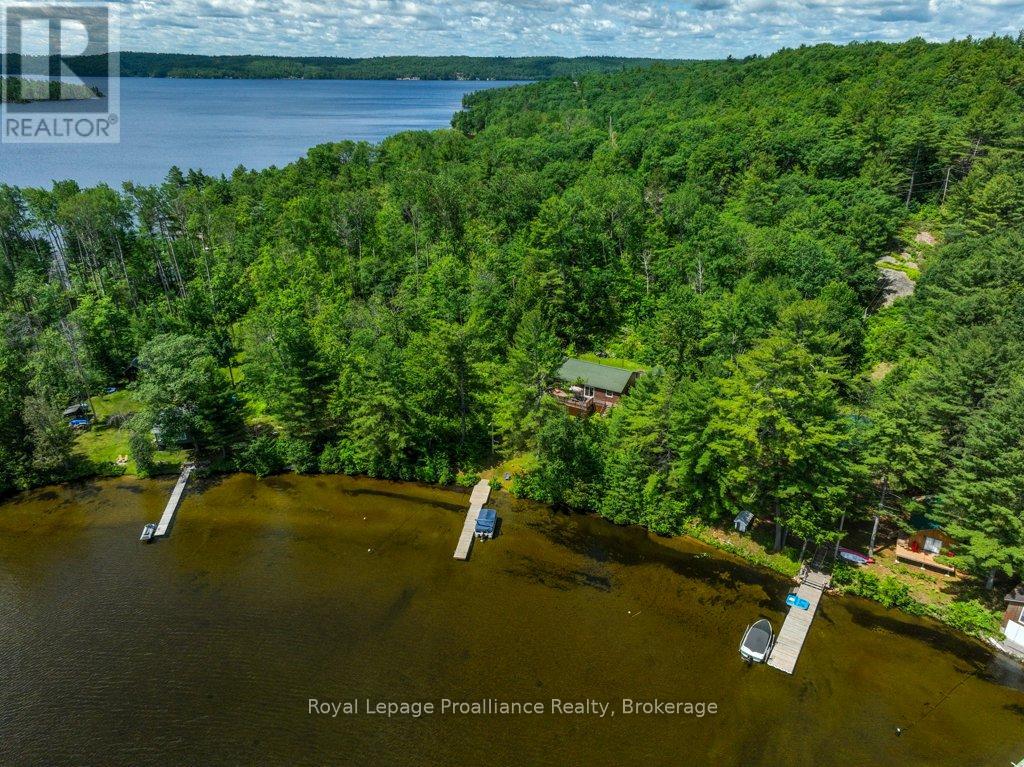 518 WATER ACCESS MAZINAW LAKE - 47