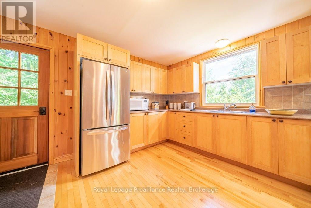 518 WATER ACCESS MAZINAW LAKE - 7