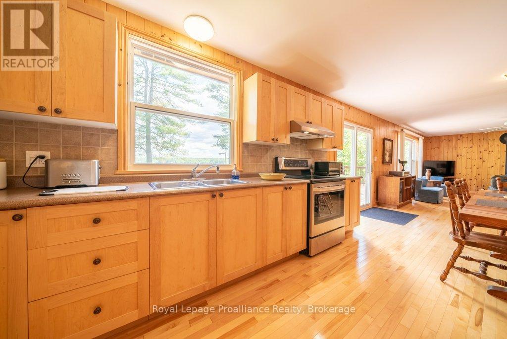 518 WATER ACCESS MAZINAW LAKE - 8