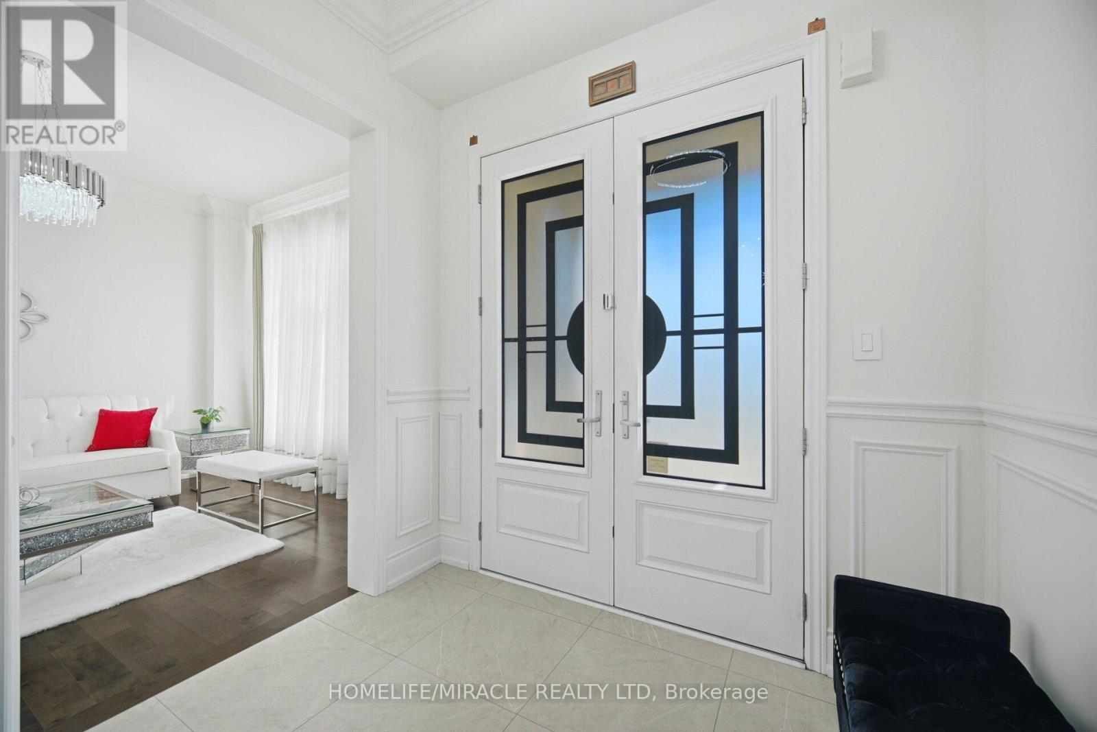 642 BARONS STREET - 3