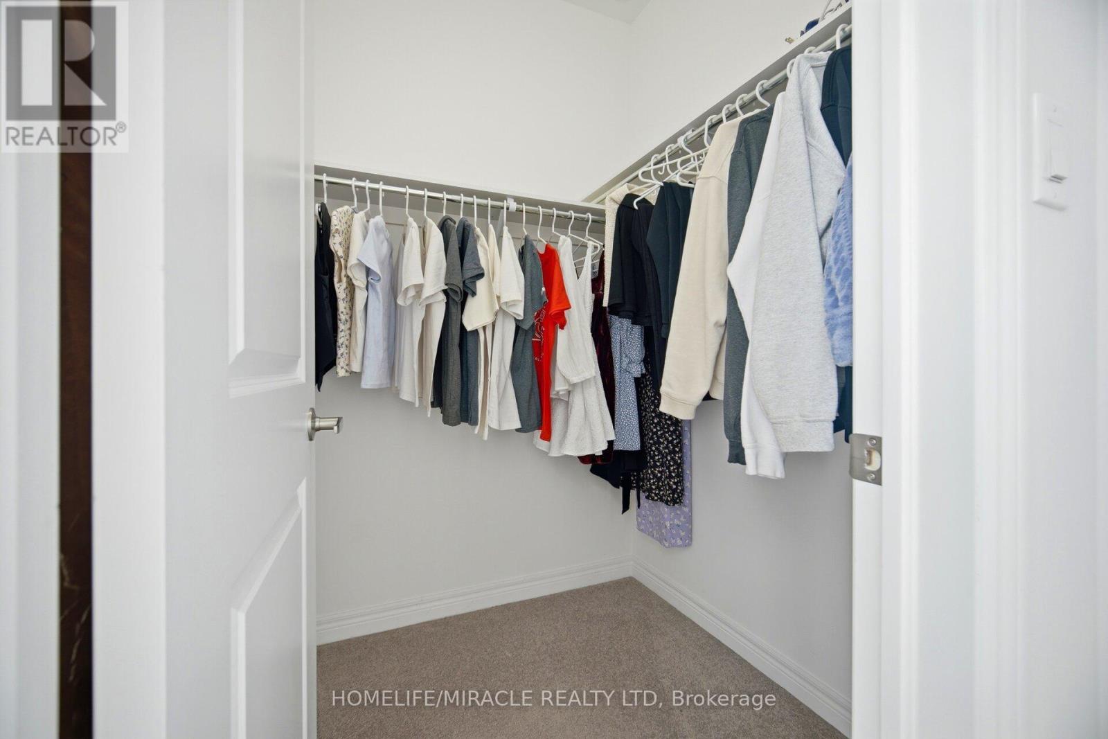 642 BARONS STREET - 26