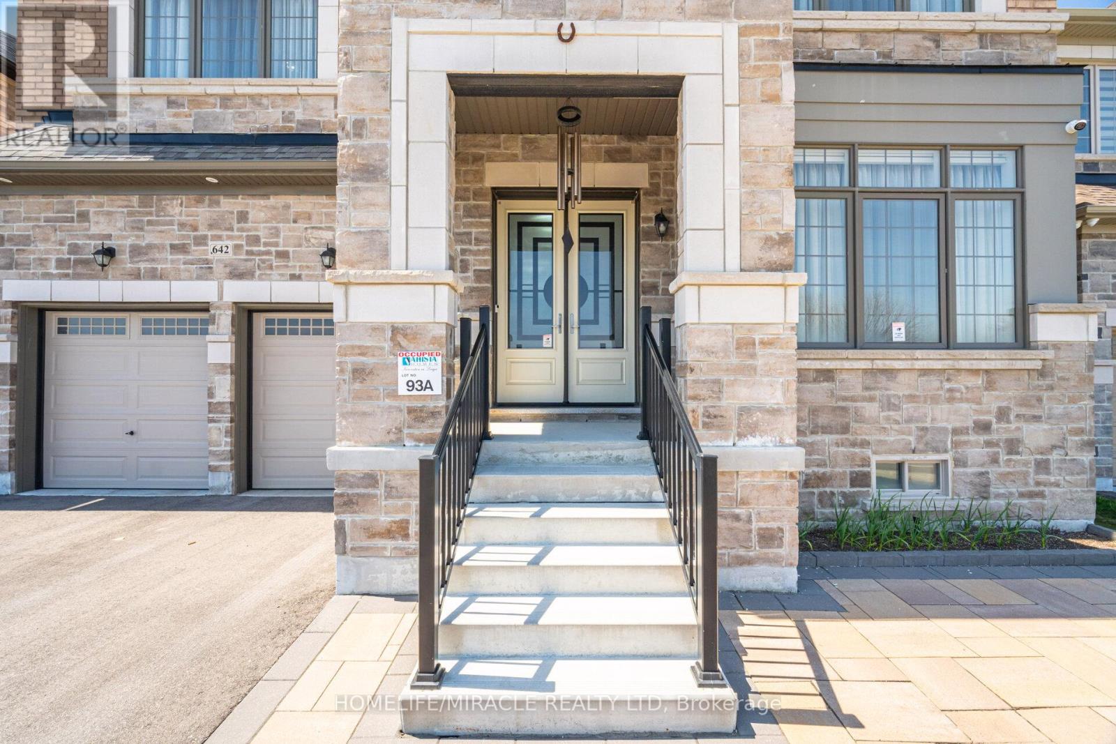 642 BARONS STREET - 2