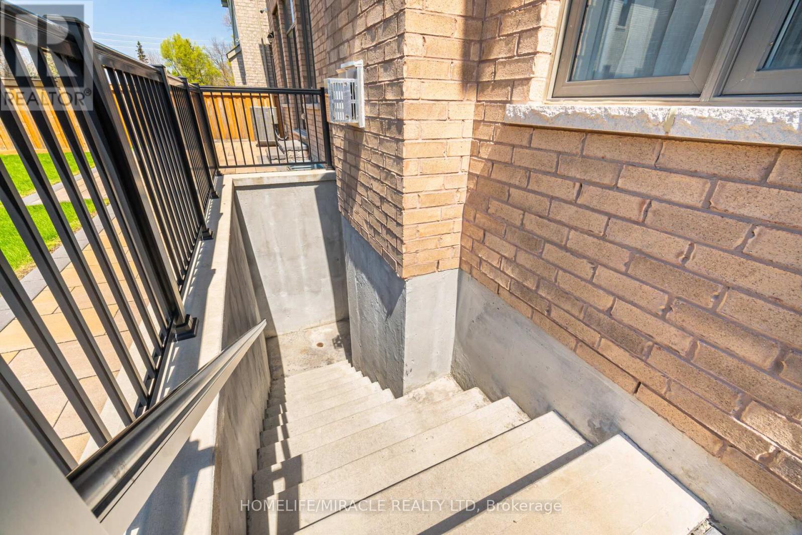 642 BARONS STREET - 49