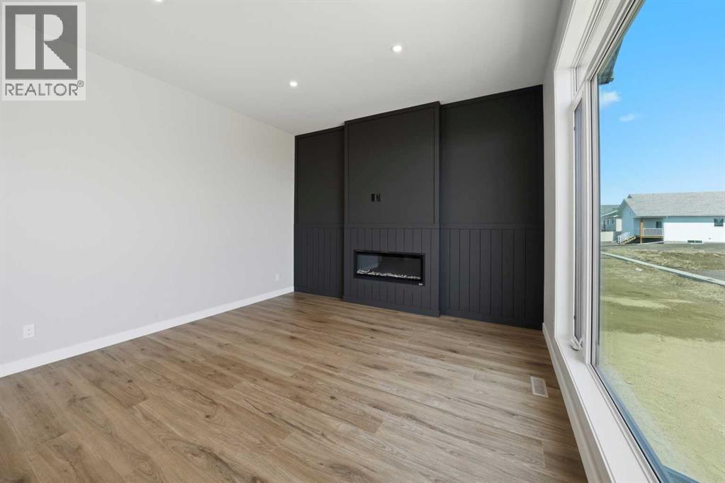 6600 58 Avenue - photo 4