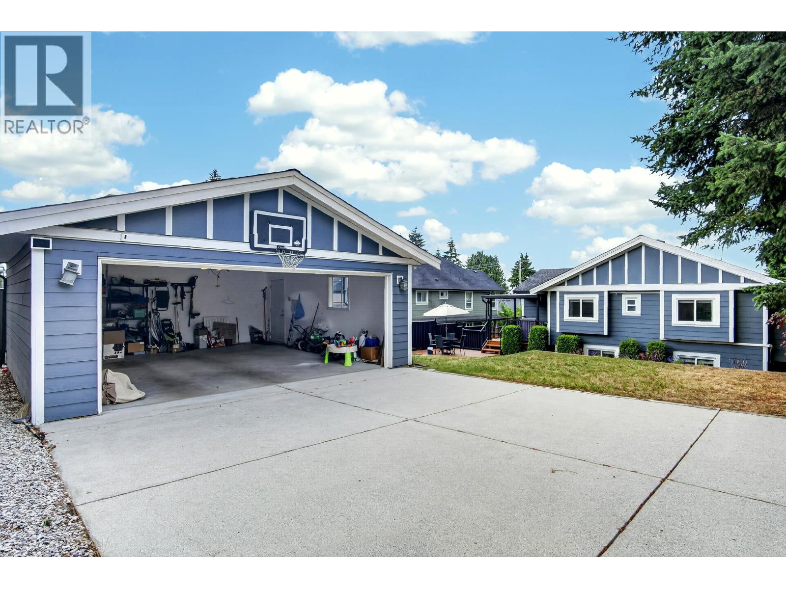 5 Bed, 4 Bath House for Sale in Coquitlam – 369 MUNDY STREET, Coquitlam – MLS# R3141518 - Image 35
