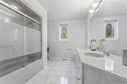 3051 Henderson Highway, Birds Hill, MB R2E0H9 Photo 14