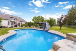 3051 Henderson Highway, Birds Hill, MB R2E0H9 Photo 38