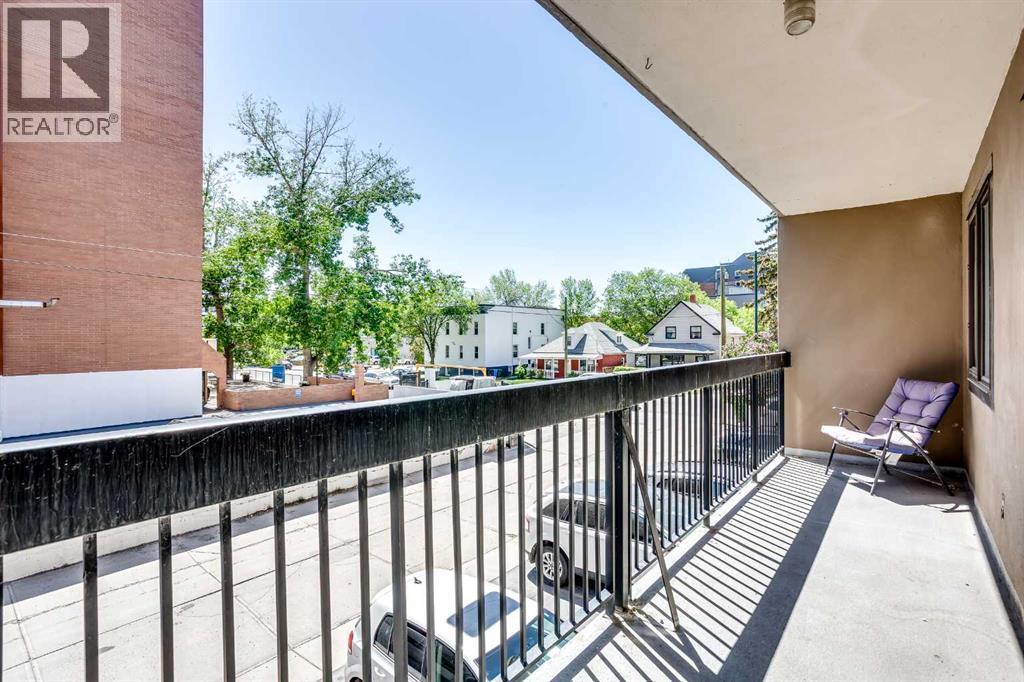 #204 1033 15 Avenue SW - 25