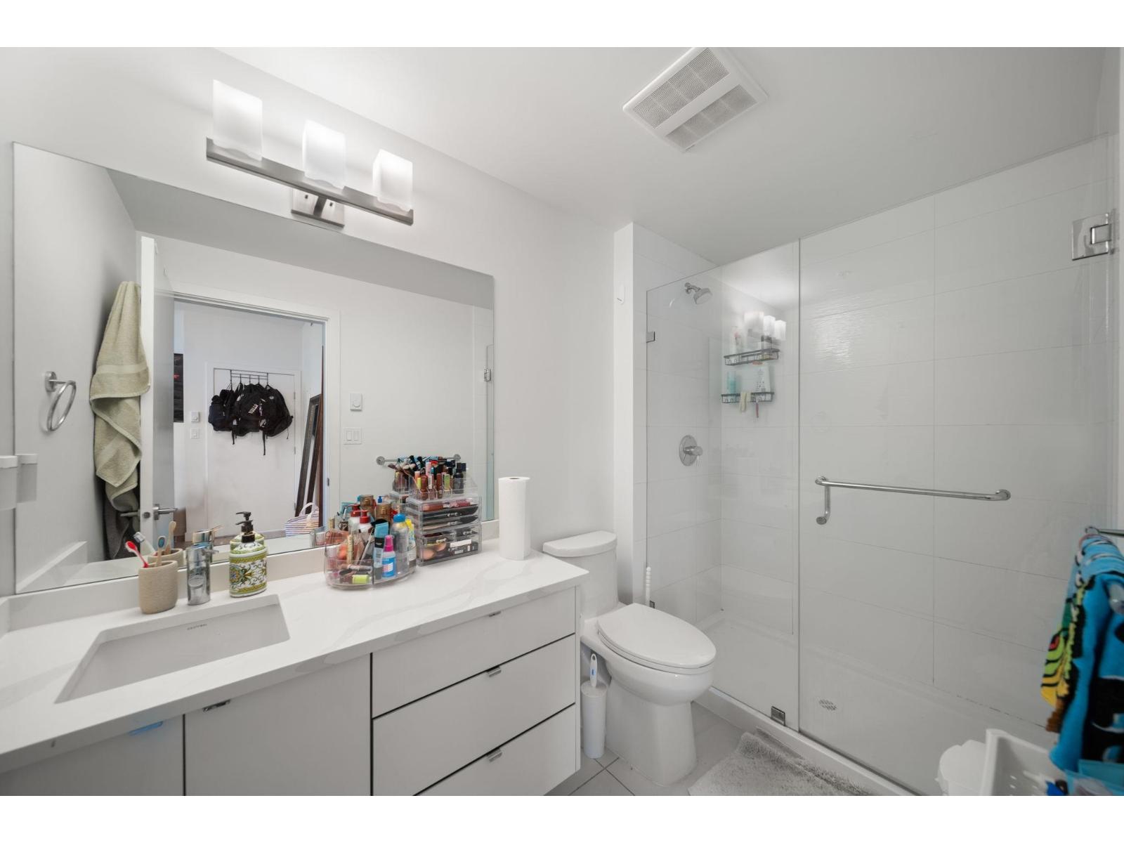 3 Bed, 2 Bath Apartment for Sale in Abbotsford – 410 2649 JAMES STREET, Abbotsford – MLS# R3141144 - Image 18